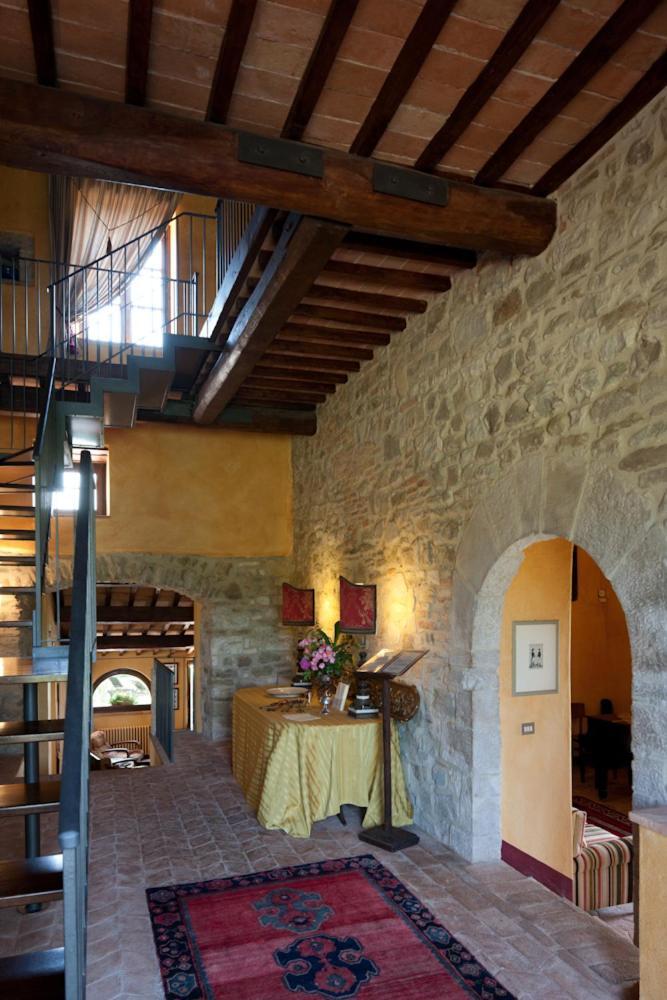 Tenuta Di Canonica Тоди Экстерьер фото