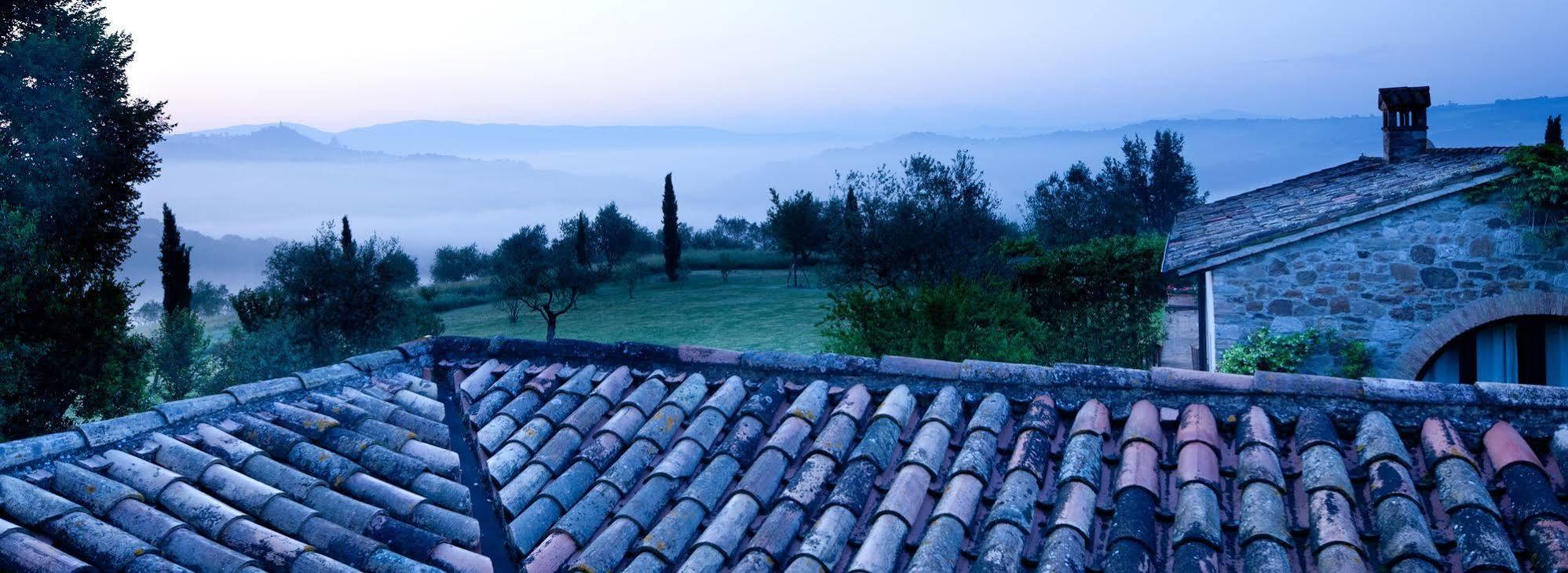 Tenuta Di Canonica Тоди Экстерьер фото