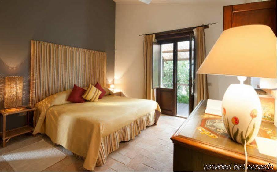 Tenuta Di Canonica Тоди Экстерьер фото