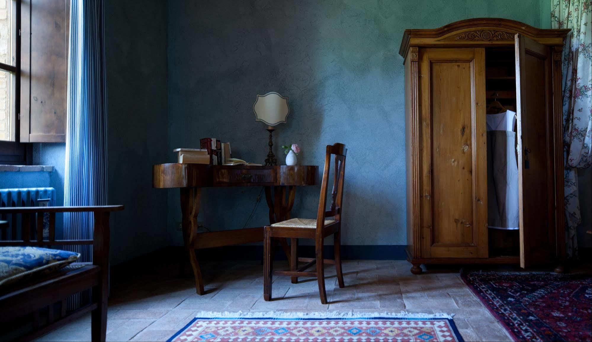 Tenuta Di Canonica Тоди Экстерьер фото