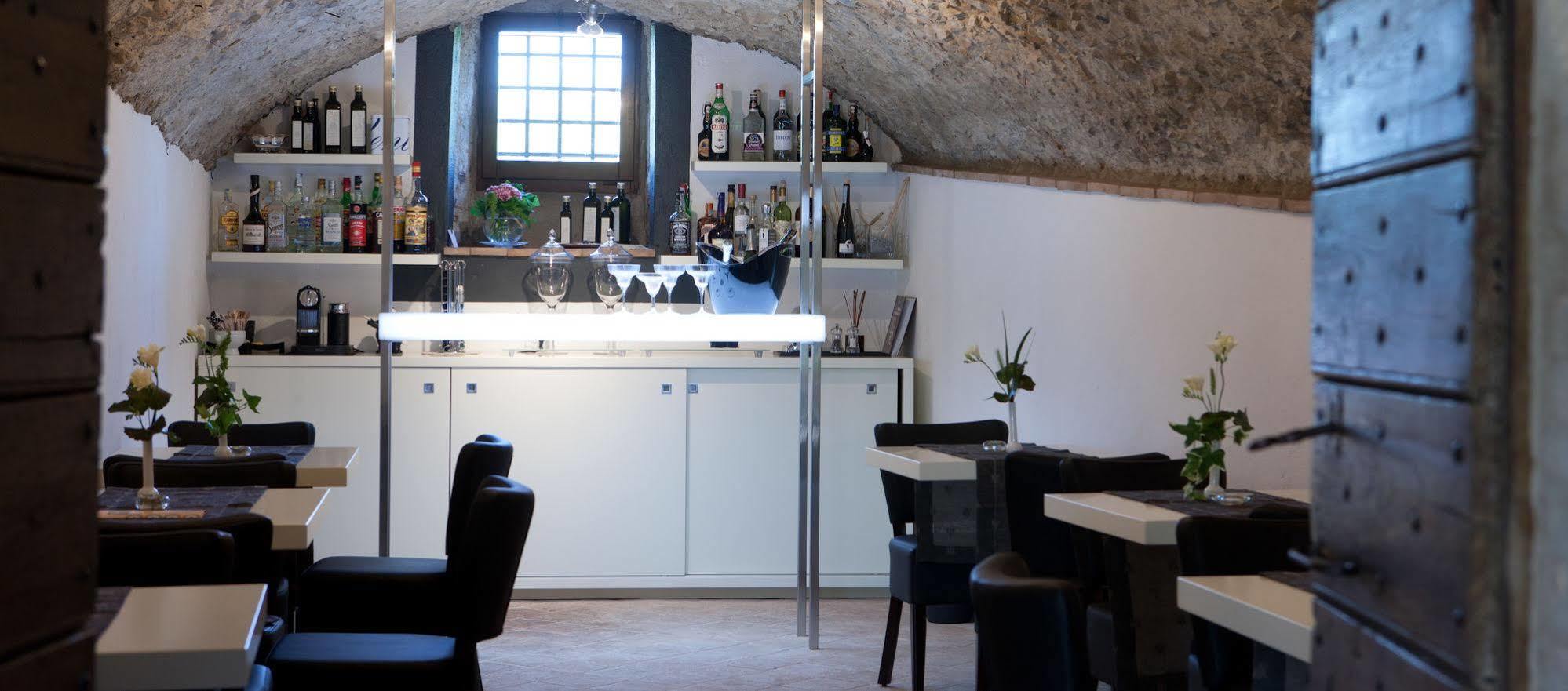 Tenuta Di Canonica Тоди Экстерьер фото