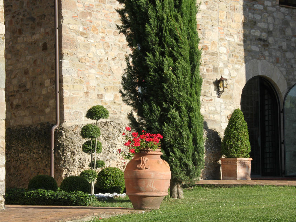 Tenuta Di Canonica Тоди Экстерьер фото